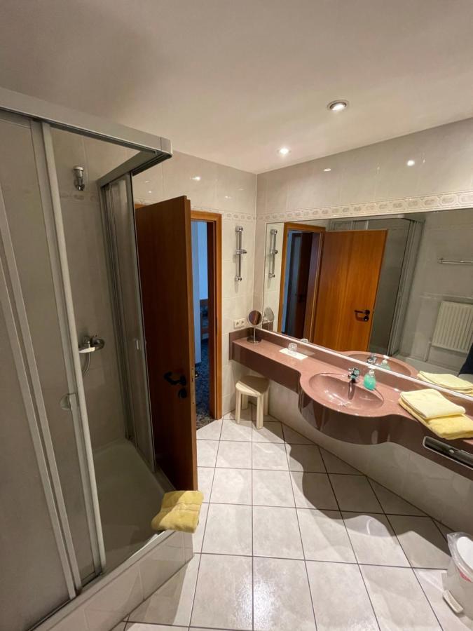 Hotel Restaurant Fischer Remscheid Dış mekan fotoğraf